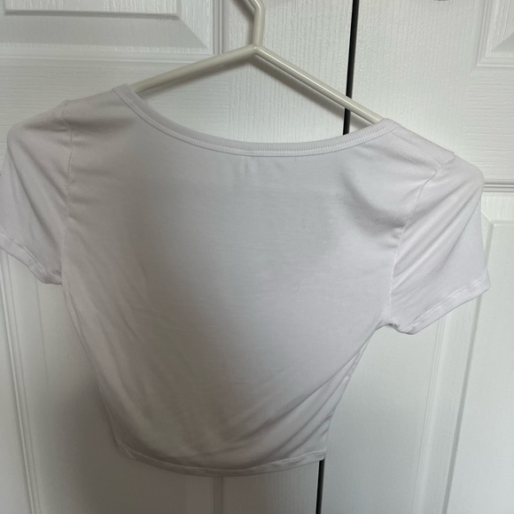 Sunday Best button t-shirt - Picture 2 of 3